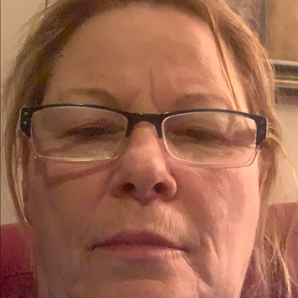 Meet your Posher, Jeanette